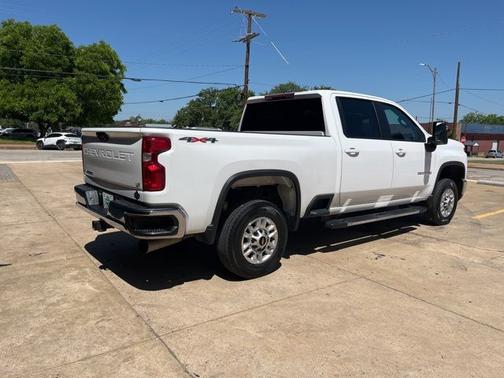 Summit White 2025 Chevrolet Silverado 2500 LT