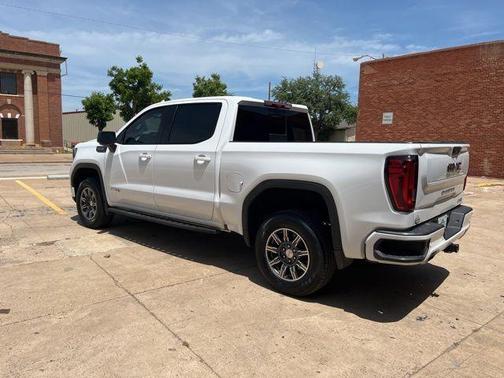 Summit White 2024 GMC Sierra 1500 AT4