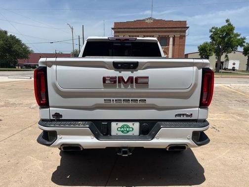 Summit White 2024 GMC Sierra 1500 AT4