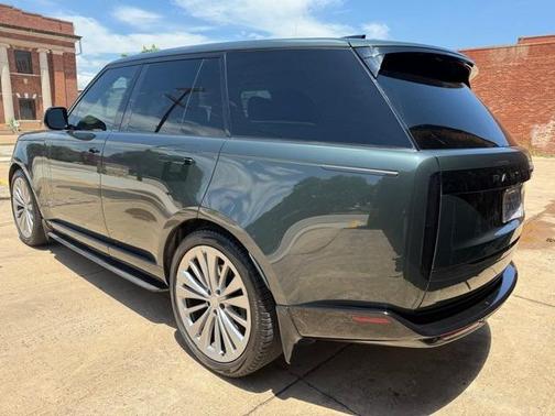 2024 Land Rover Range Rover P530 SE