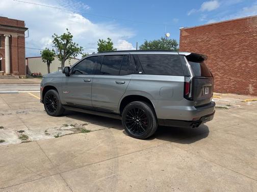 Argent Silver Metallic 2023 Cadillac Escalade V-Series