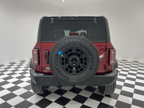 Ruby Red Metallic Tinted Clearcoat 2026 Ford Bronco Base