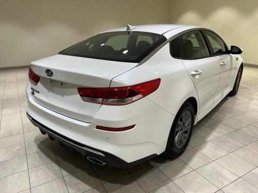 Snow White Pearl 2019 Kia Optima LX