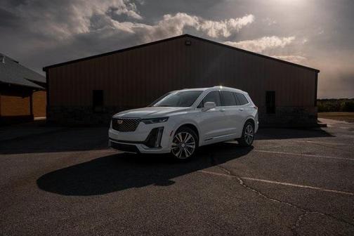 2025 Cadillac XT6 Premium Luxury FWD