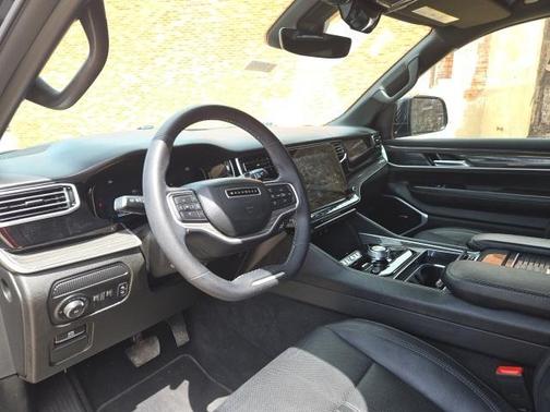 2022 Jeep Wagoneer Series II