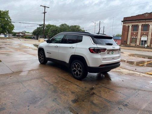 Bright White Clearcoat 2025 Jeep Compass Limited