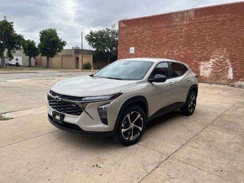 White Sands 2026 Chevrolet Trax 1RS