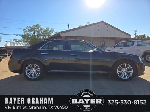 2017 Chrysler 300C Base