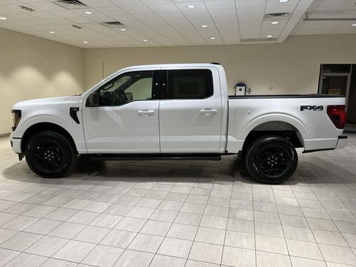 Oxford White 2026 Ford F-150 XLT