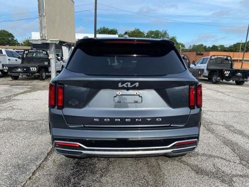 2022 Kia Sorento EX