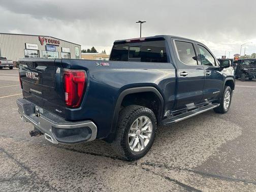 Pacific Blue Metallic 2020 GMC Sierra 1500 SLT