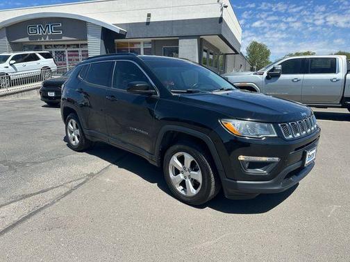Diamond Black 2018 Jeep Compass Latitude