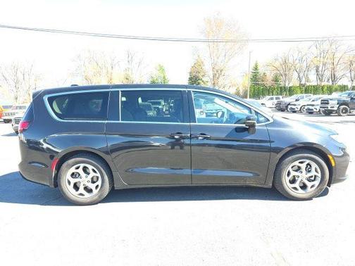 2024 Chrysler Pacifica Limited