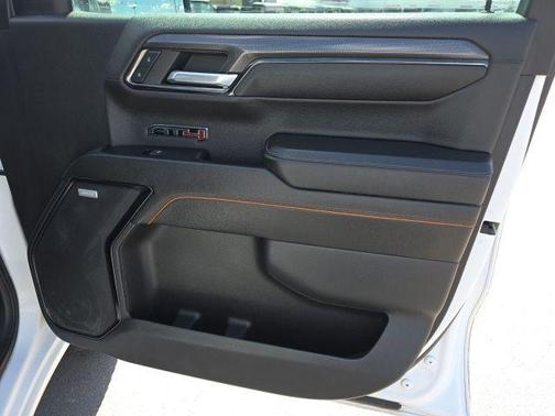 Summit White 2023 GMC Sierra 1500 AT4
