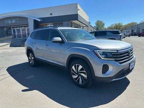 Silver Mist Metallic 2025 Volkswagen Atlas 2.0T SE