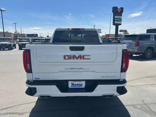 Summit White 2022 GMC Sierra 1500 Denali
