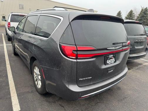 2021 Chrysler Pacifica Touring-L