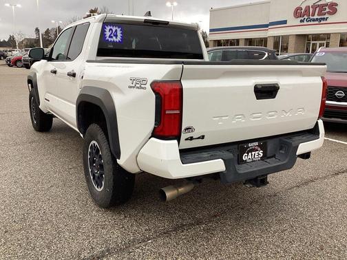 2024 Toyota Tacoma TRD Off Road