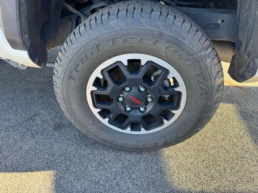 2024 Toyota Tacoma TRD Off Road