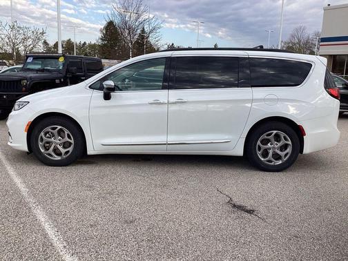 2023 Chrysler Pacifica Limited