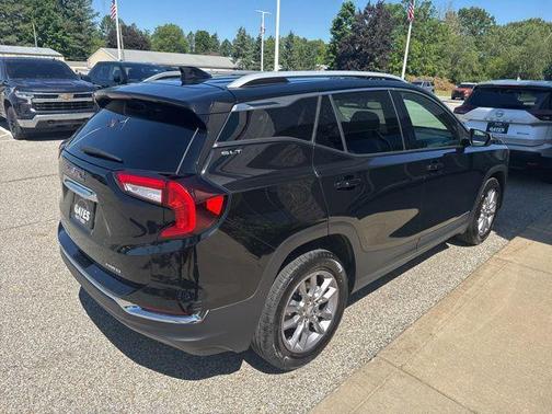 Ebony Twilight Metallic 2024 GMC Terrain SLT