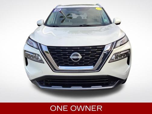 White 2023 Nissan Rogue SL