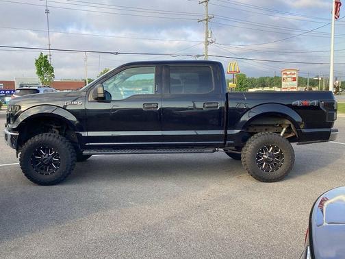 Black 2017 Ford F-150