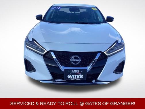 2023 Nissan Maxima SV