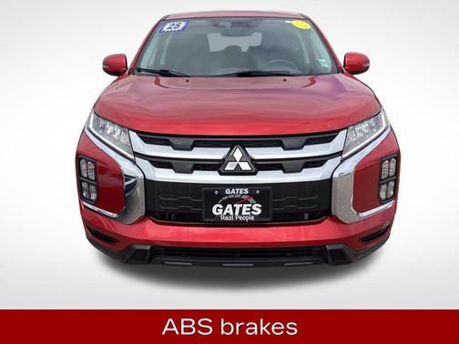 Red 2025 Mitsubishi Outlander Sport 2.0 SE