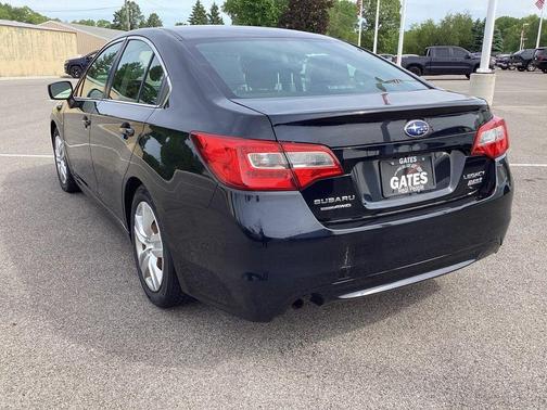 Crystal Black Silica 2017 Subaru Legacy 2.5i
