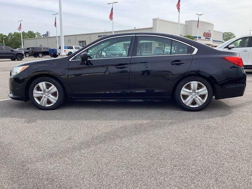 Crystal Black Silica 2017 Subaru Legacy 2.5i