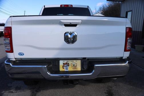 2022 RAM 2500 Big Horn Crew Cab 4x4 6'4' Box