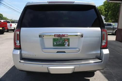 Quicksilver Metallic 2017 GMC Yukon Denali