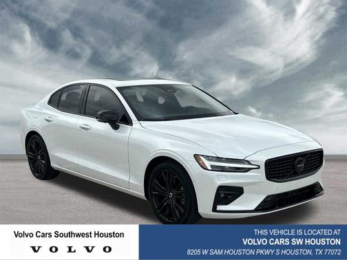 2024 Volvo S60 B5 Plus Black Edition