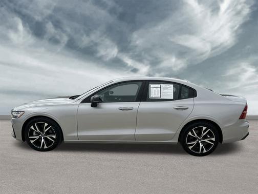 2025 Volvo S60 B5 Core