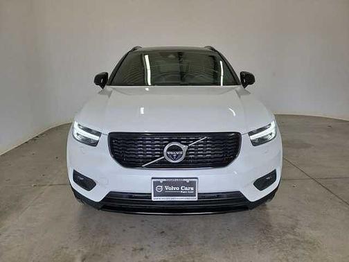2021 Volvo XC40 R-Design