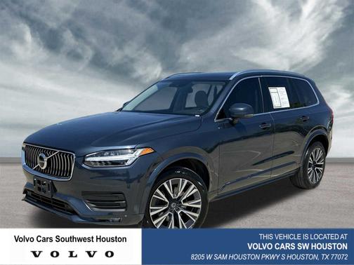 2022 Volvo XC90 T6 AWD Momentum 7 Seater