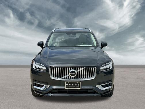 2021 Volvo XC90 Recharge Plug-In Hybrid T8 Inscription Expression 7 Passenger