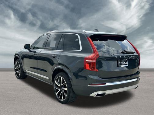2021 Volvo XC90 Recharge Plug-In Hybrid T8 Inscription Expression 7 Passenger