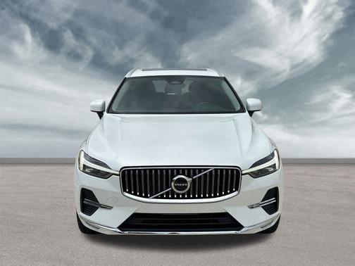 2022 Volvo XC60 B5 FWD Inscription
