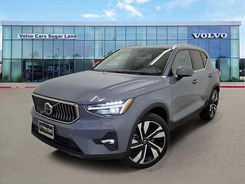 2023 Volvo XC40 B5 AWD Ultimate Bright