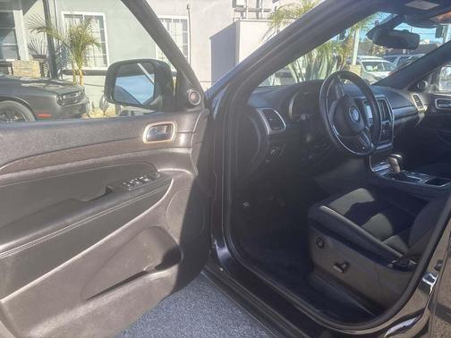 2016 Jeep Grand Cherokee Laredo