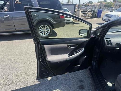 2012 Toyota Prius One