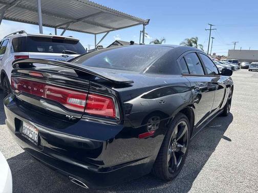 Pitch Black 2013 Dodge Charger R/T