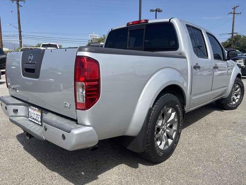 2021 Nissan Frontier SV