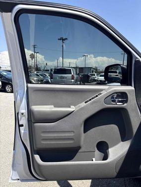 2021 Nissan Frontier SV