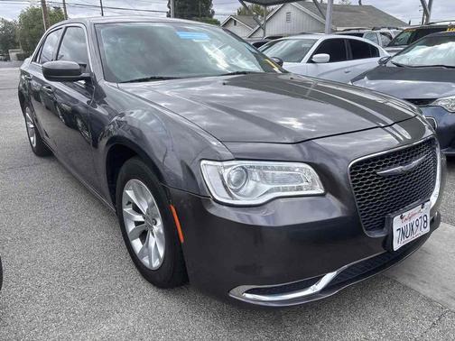 2015 Chrysler 300 Limited