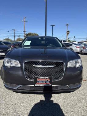 2015 Chrysler 300 Limited