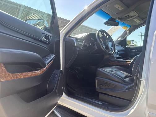 2016 Chevrolet Suburban LTZ