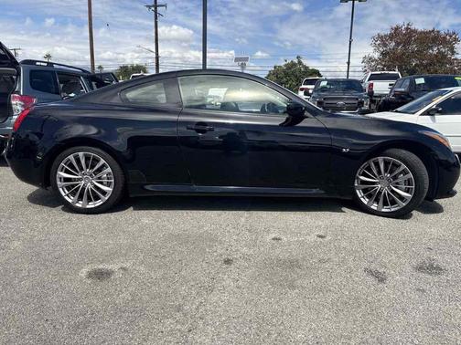 2014 INFINITI Q60 Journey